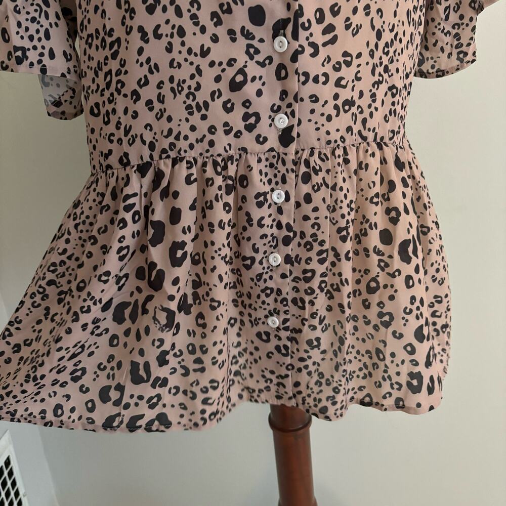 SHEIN Leopard Cheetah Print Brown Black Short Sleeve Top Button-Up Peplum Mediun - Picture 4 of 8